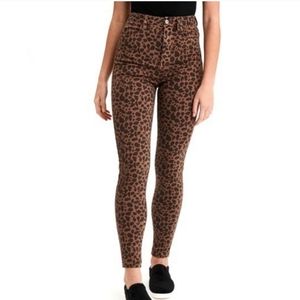 NWT American Eagle Cheetah Jeans